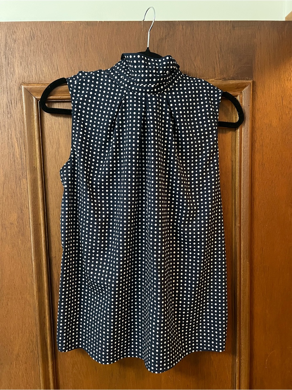 Sleeveless Mock Neck Polka Dot Blouse - Navy and White EUC